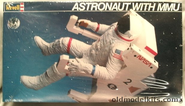 Revell 1/6 Astronaut with MMU (Manned Maneuvering Unit), 0607 plastic model kit